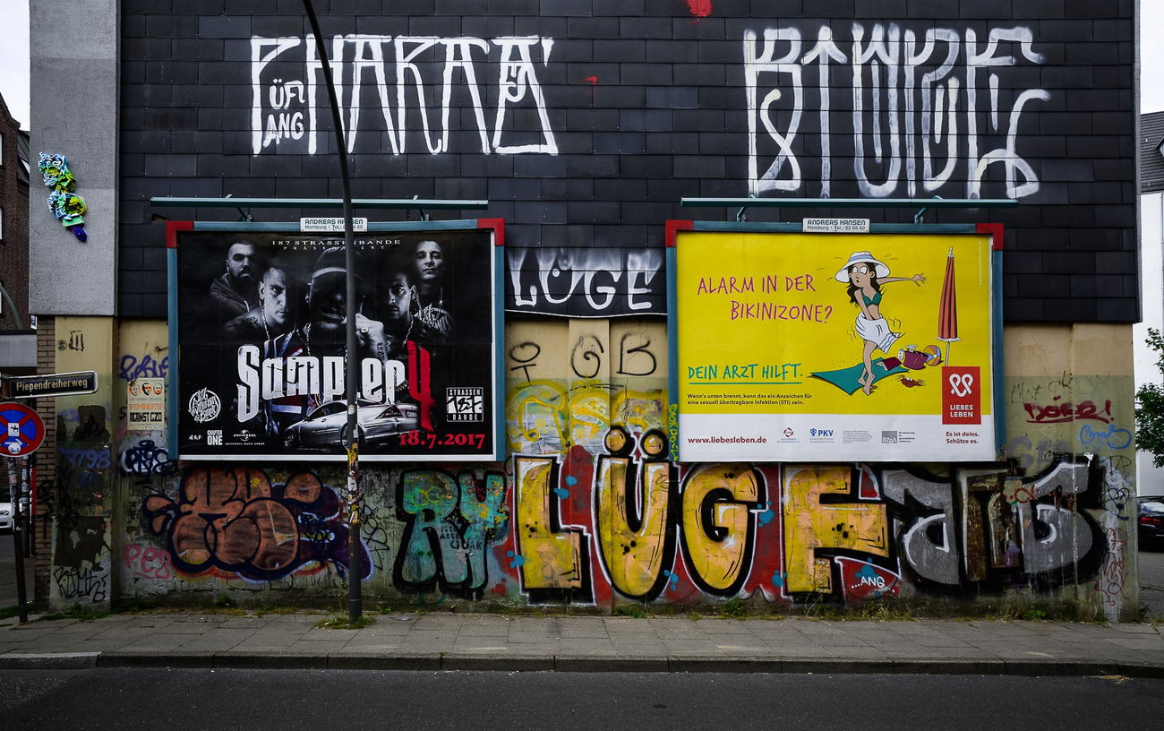 Graffiti Bombing - Photo by pilotpirx - hamburg, germany, urban