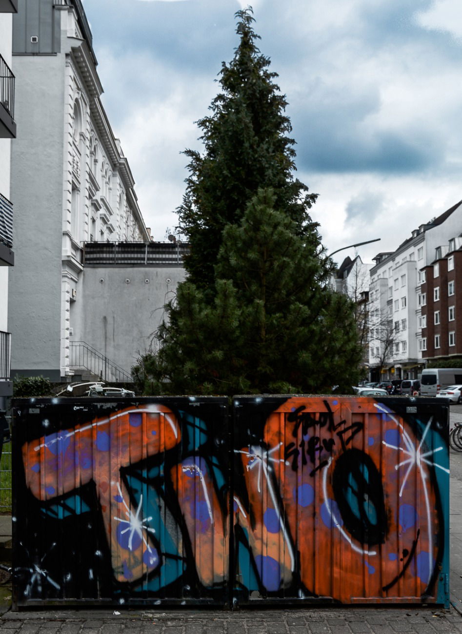 Graffiti Bombing - Photo by pilotpirx - hamburg, germany, urban
