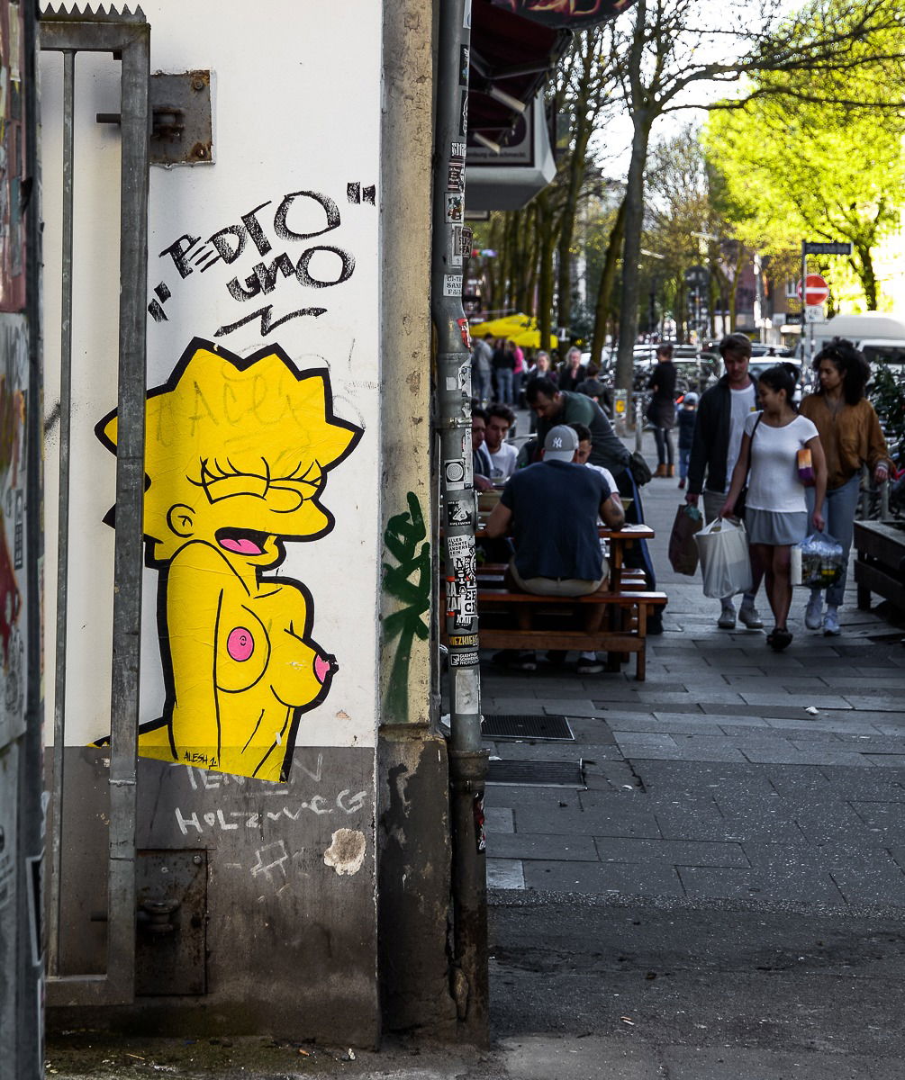 Graffiti Street Art - Photo by pilotpirx - hamburg, germany, lisa