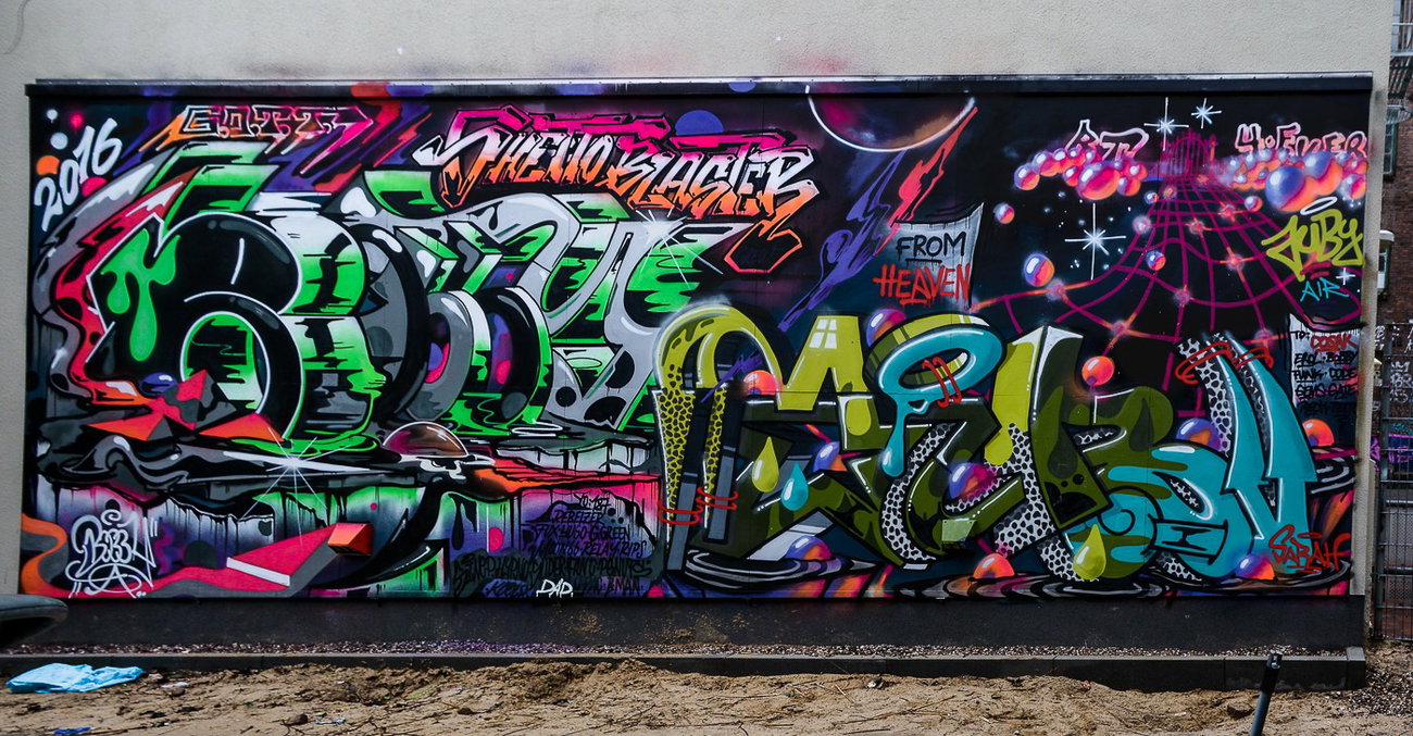 Graffiti Wall - Photo by pilotpirx - bobbyanalog, bobby, analog