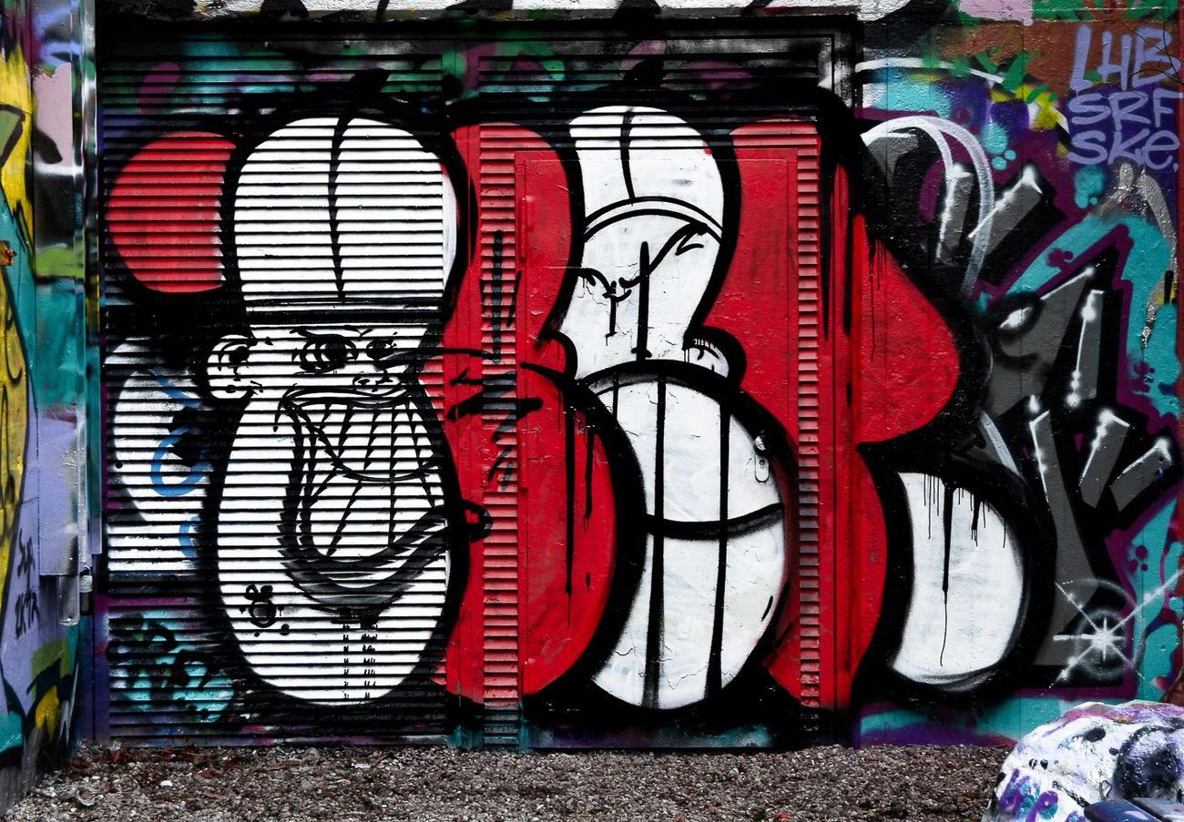 Graffiti Bombing - Photo by pilotpirx - hamburg, germany, graffiti