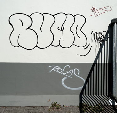 Graffiti Bombing - Photo by pilotpirx - hamburg, germany, urban (2018)