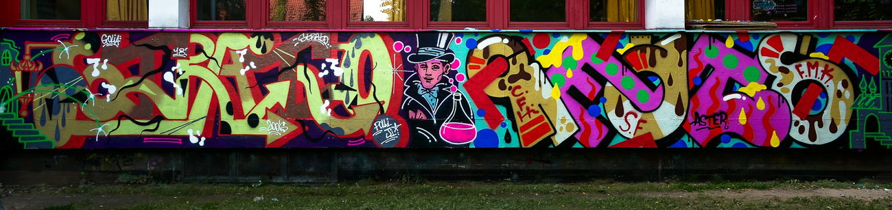 Graffiti Wall - Photo by pilotpirx - hamburg, germany, urban