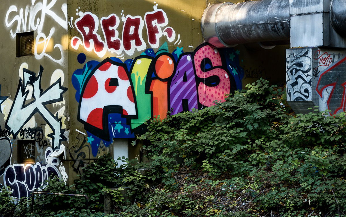 Graffiti Wall - Photo by pilotpirx - alias, hamburg, germany