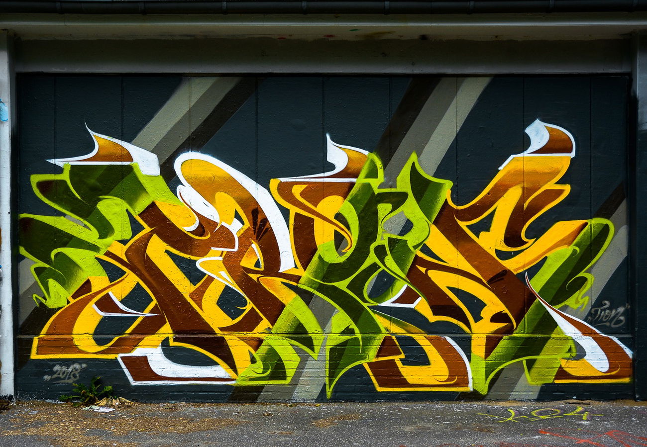 Graffiti Wall - Photo by pilotpirx - hamburg, germany, urban