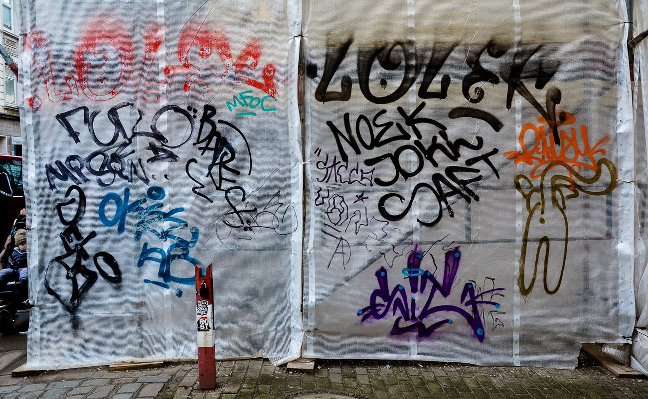 Graffiti Wall - Photo by pilotpirx - hamburg, germany, urban