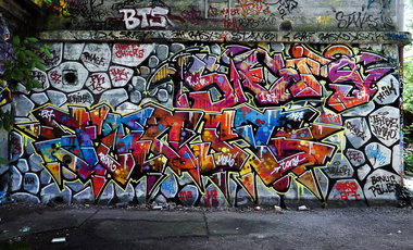 Graffiti Wall - Photo by pilotpirx - seis, seiz, frost