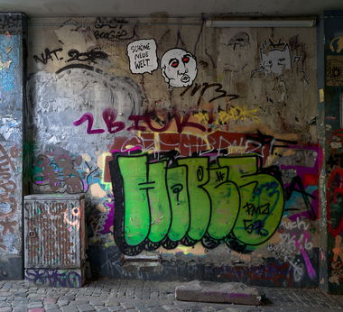 Graffiti Bombing - Photo by pilotpirx - hamburg, germany, urban (2018)