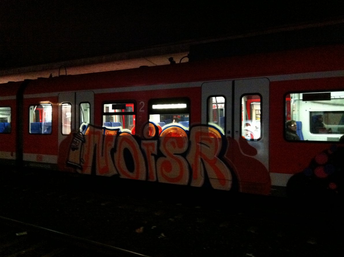 Graffiti Train - Photo by pimmelpirat