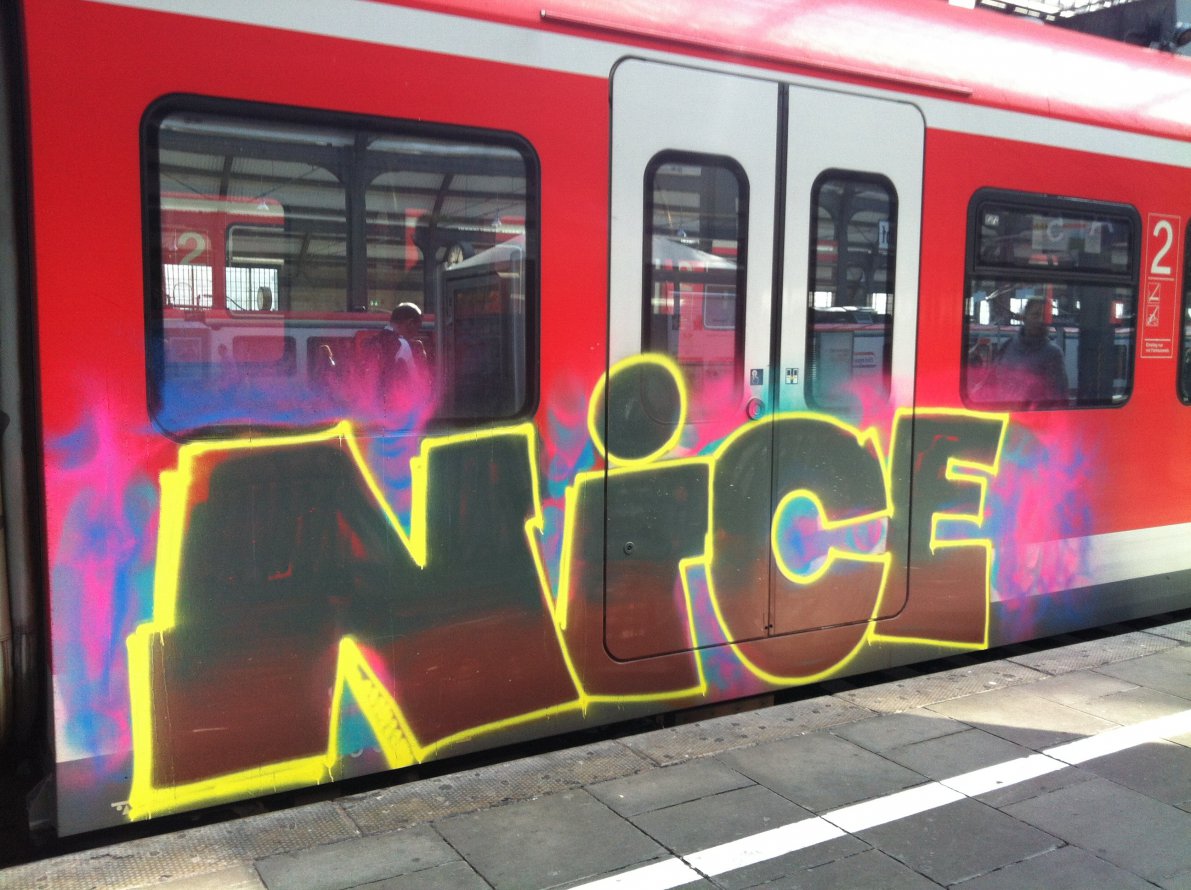 Graffiti Train - Photo by pimmelpirat