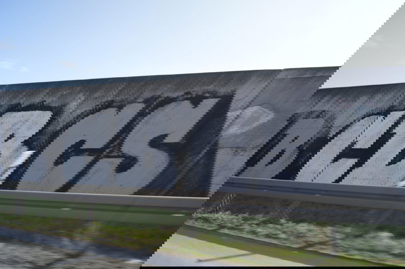 Graffiti Wall - Photo by pimmelpirat