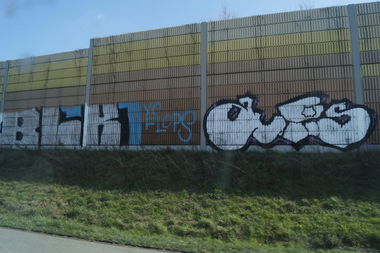 Graffiti Wall - Photo by pimmelpirat