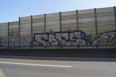 Graffiti Wall - Photo by pimmelpirat