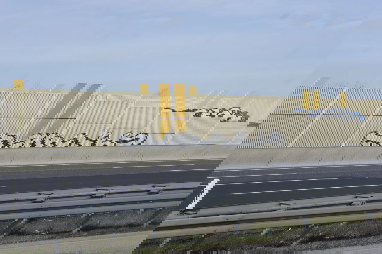 Graffiti Wall - Photo by pimmelpirat - karies