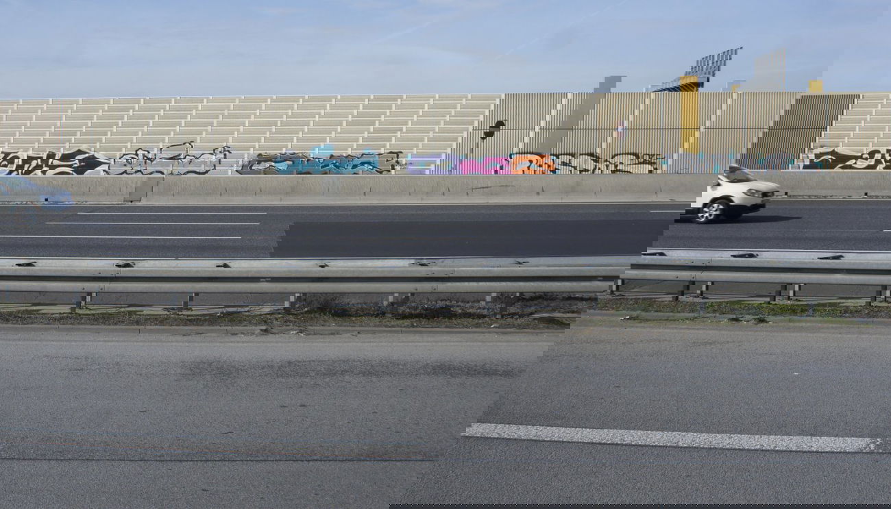 Graffiti Bombing - Photo by pimmelpirat - demens, autist, olee