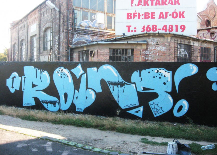 Graffiti Wall in Budapest - Photo by plasticdopesme - Wall, hall, of (2013)