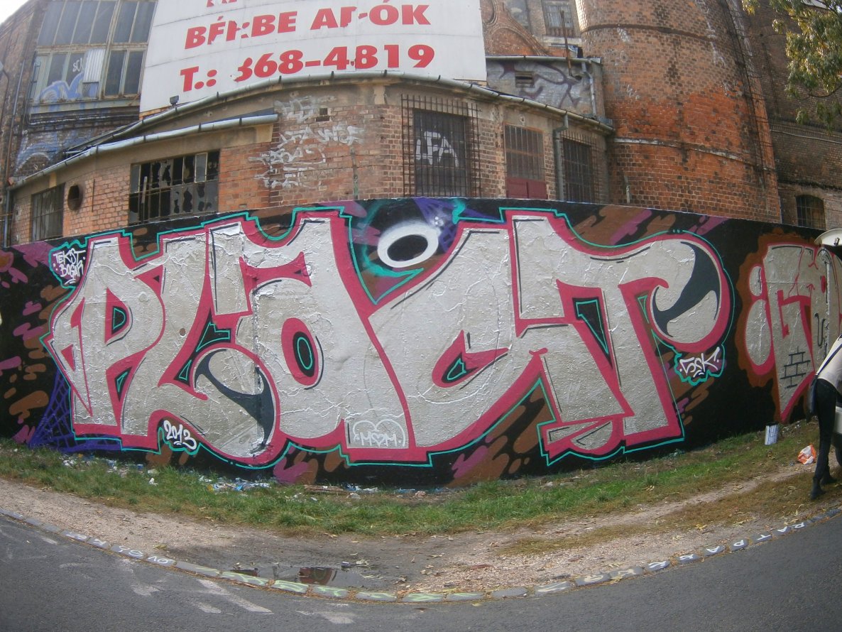 Graffiti Wall in Budapest - Photo by plasticdopesme (2013)
