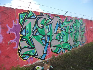 Graffiti Wall - Photo by plikone - plik (2014)