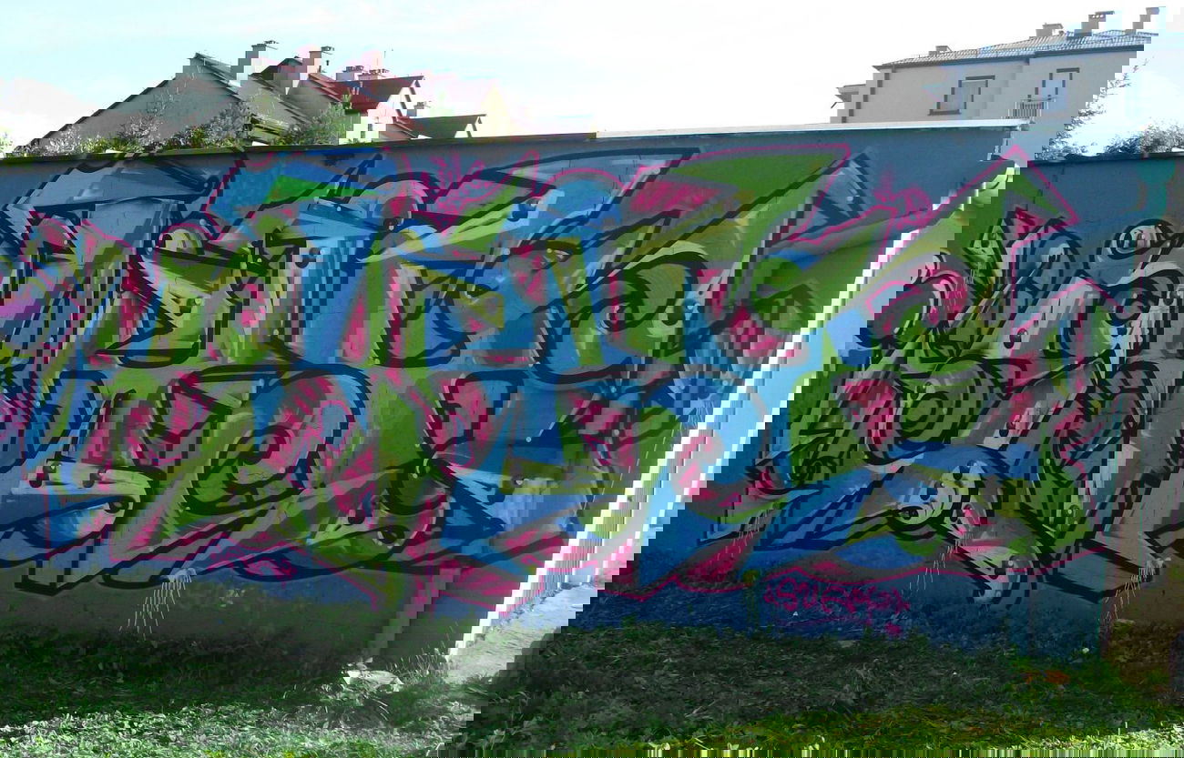 Graffiti Wall - Photo by plikone - plik (2014)