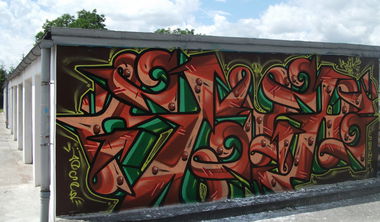 Graffiti Wall - Photo by plikone - plik (2014)