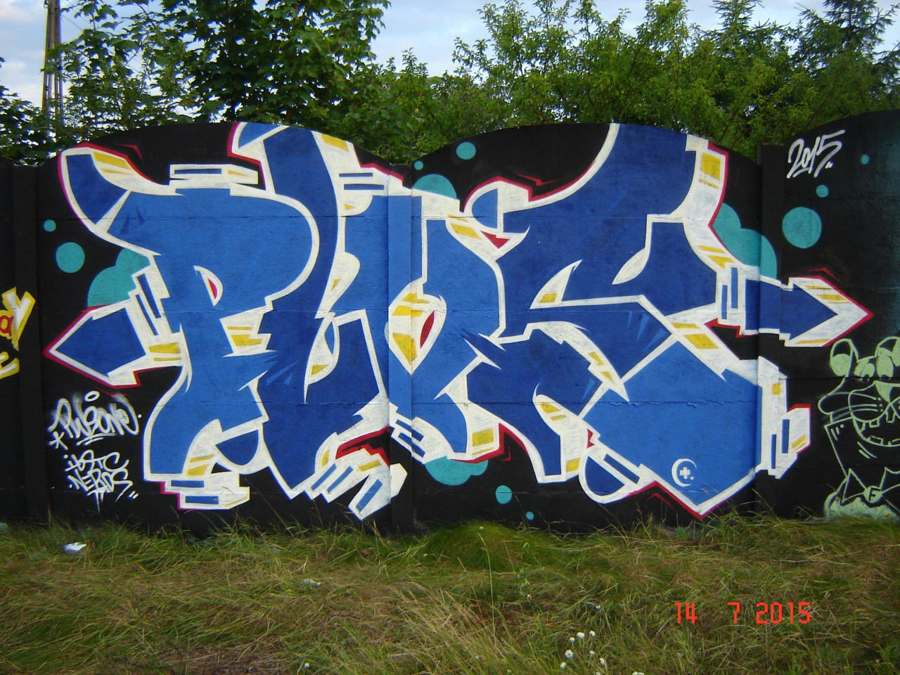 Graffiti Wall - Photo by plusone