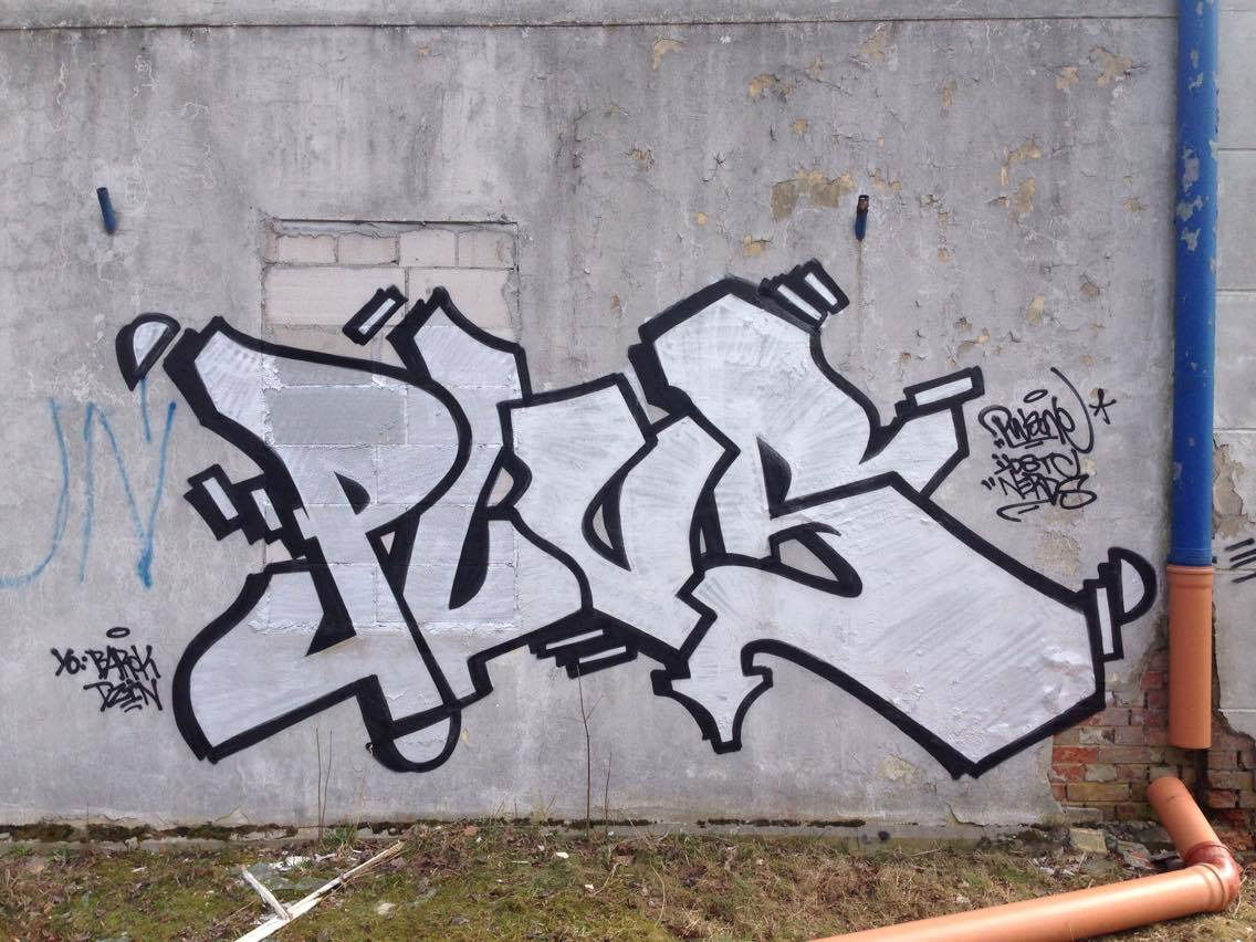 Graffiti Bombing - Photo by plusone (2016)