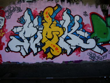 Graffiti Wall - Photo by plusone