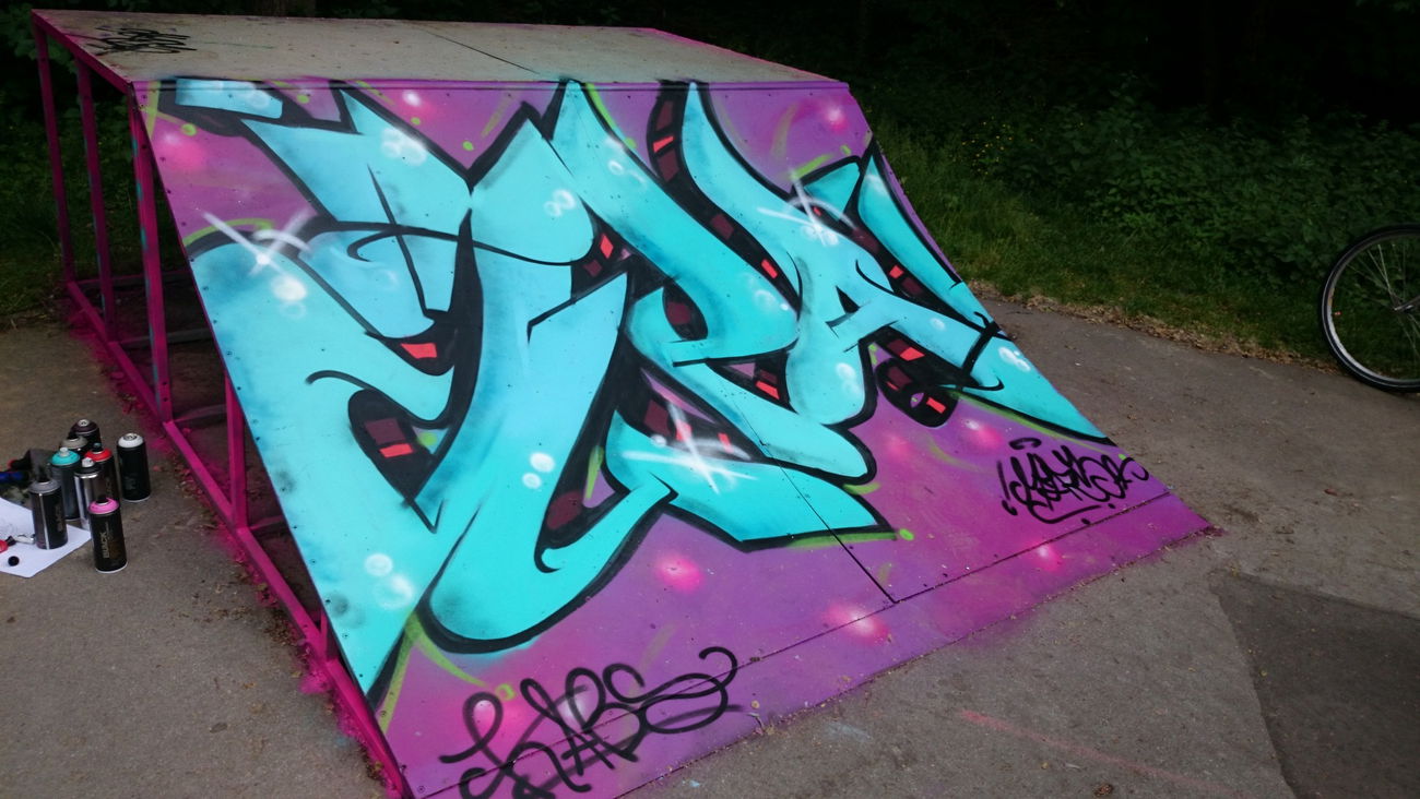 Graffiti Wall - Photo by pohsmarskabs