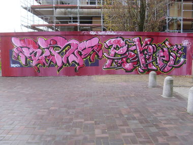 Graffiti Wall in Oldenburg - Photo by pokeoner - sure, poke (2011)