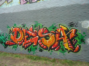Graffiti Wall in Oldenburg - Photo by pokeoner - desa, poke (2014)