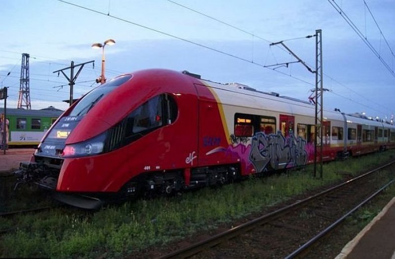 Graffiti Train - Photo by polandtrains