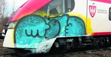 Graffiti Train - Photo by polandtrains