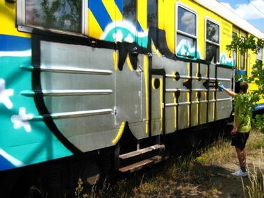 Graffiti Wall - Photo by polandtrains