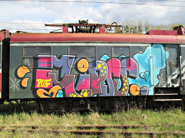 Graffiti Train - Photo by polandtrains