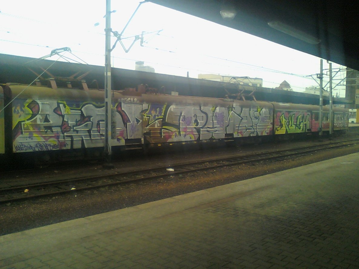 Graffiti Train - Photo by polandtrains