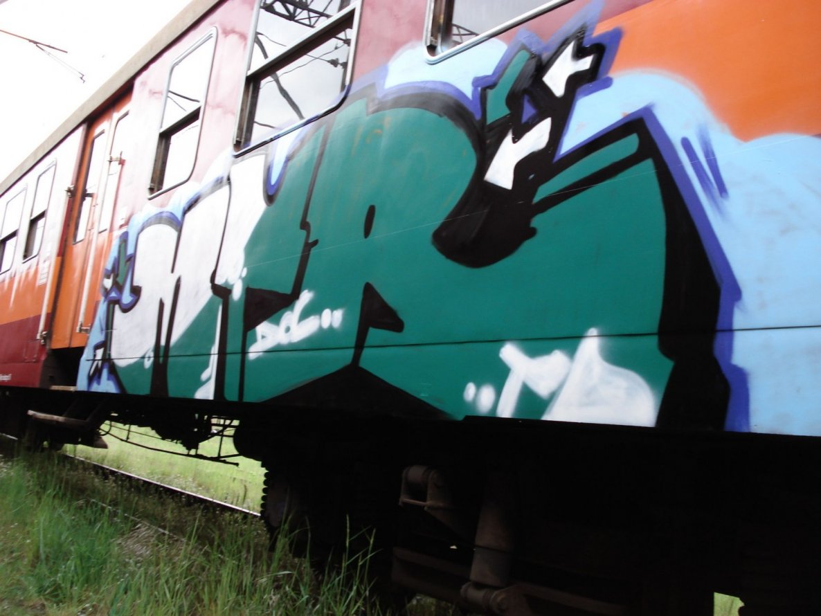 Graffiti Train - Photo by polandtrains