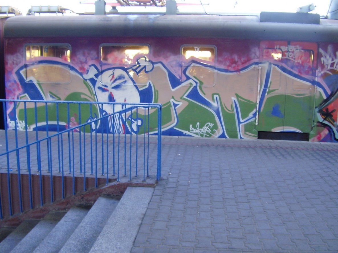 Graffiti Train - Photo by polandtrains