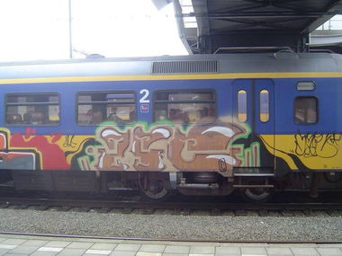 Graffiti Train - Photo by polandtrains