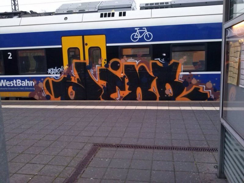 Graffiti Wall - Photo by polandtrains