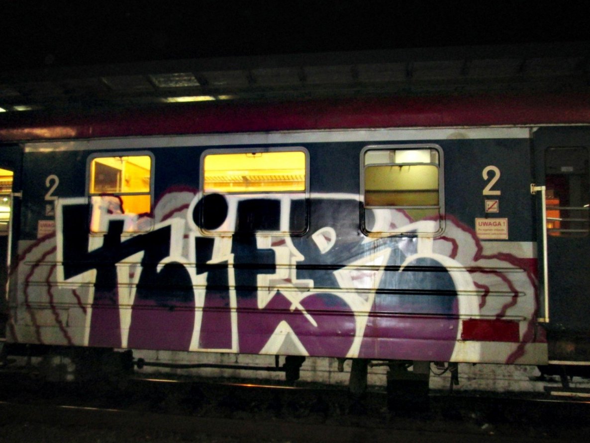 Graffiti Train - Photo by polandtrains