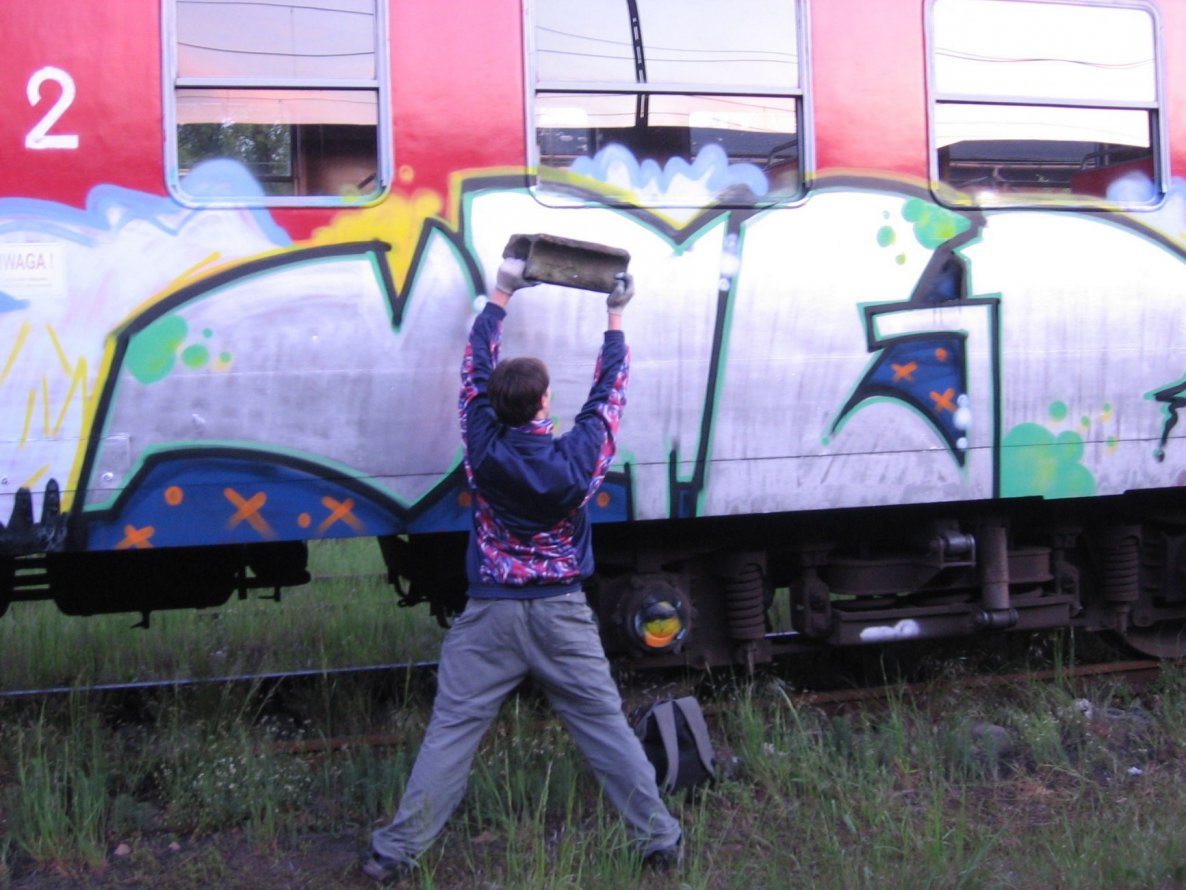 Graffiti Train - Photo by polandtrains