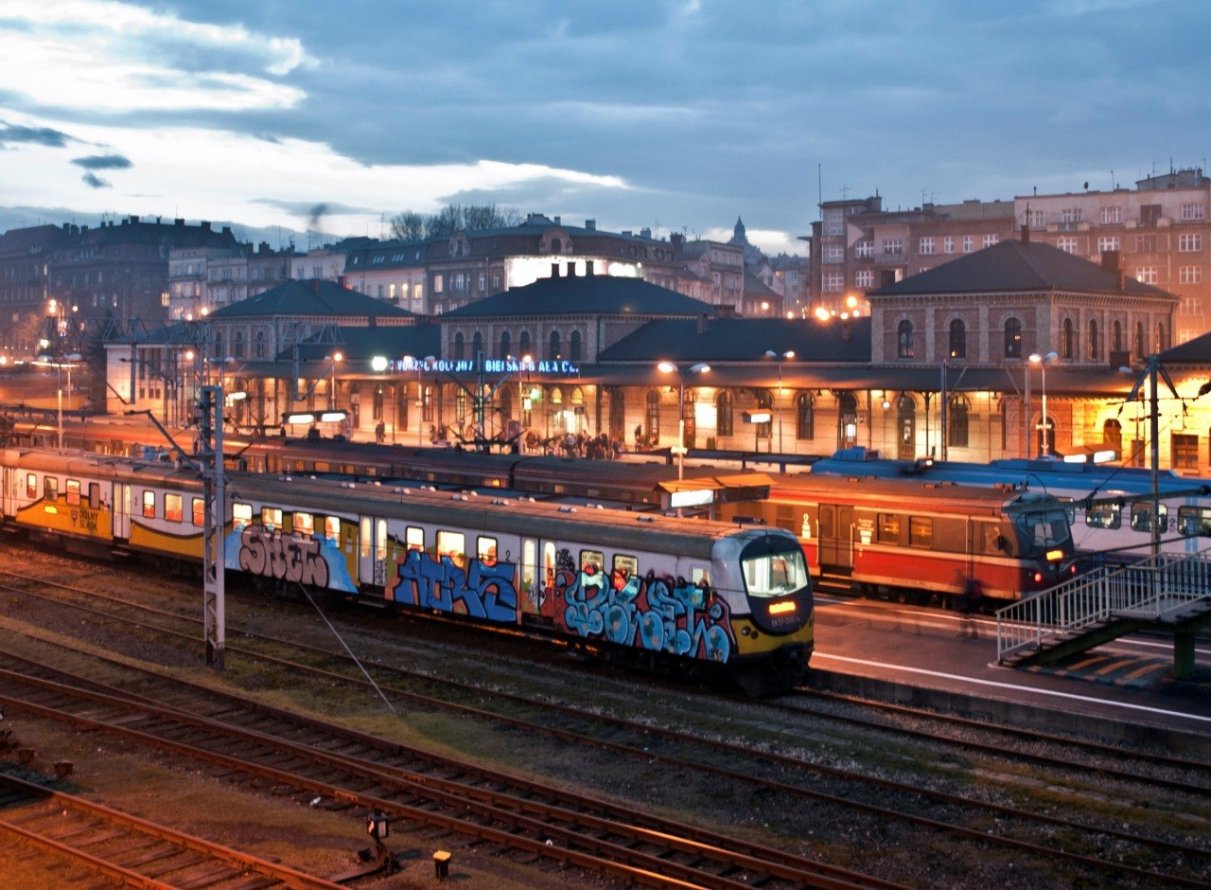 Graffiti Train - Photo by polandtrains