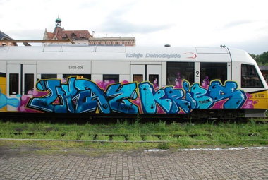 Graffiti Train - Photo by polandtrains