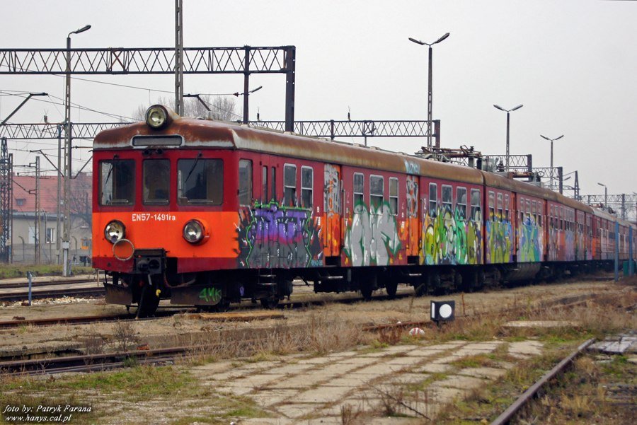 Graffiti Train - Photo by polandtrains