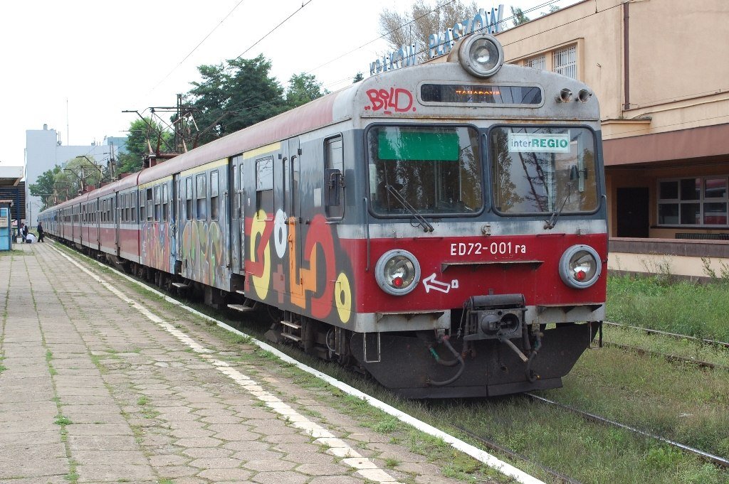 Graffiti Train - Photo by polandtrains