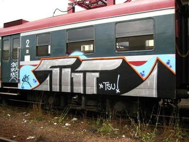Graffiti Wall - Photo by polandtrains