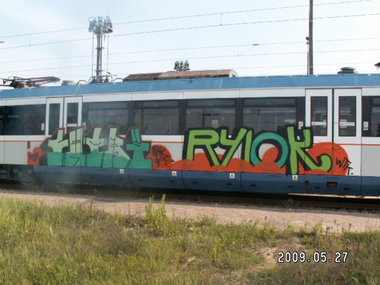 Graffiti Train - Photo by polandtrains