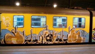 Graffiti Train - Photo by polandtrains