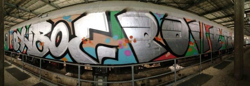 Graffiti Train - Photo by polizeihauptfrau - Ohboe, kmh, hfa (2013)