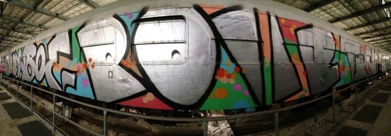 Graffiti Train - Photo by polizeihauptfrau - Ohboe, kmh, hfa (2013)